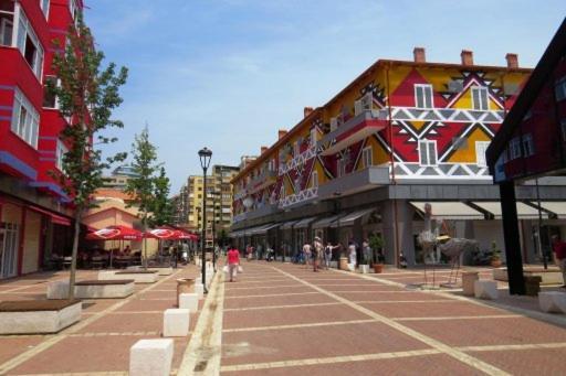 Appartamento Pazari_Ri_Studio Tirana Esterno foto